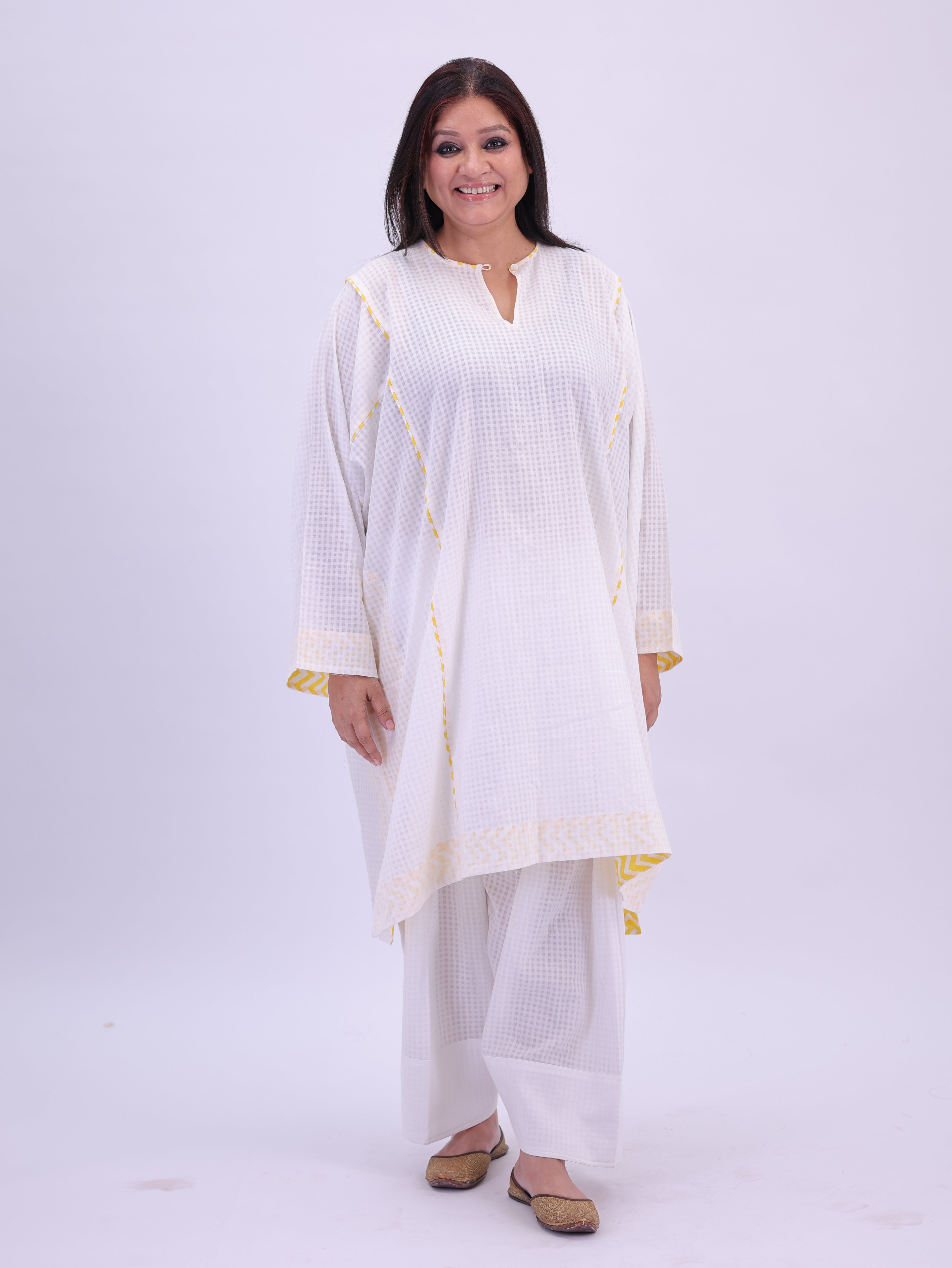 "Shwae" Choga Set