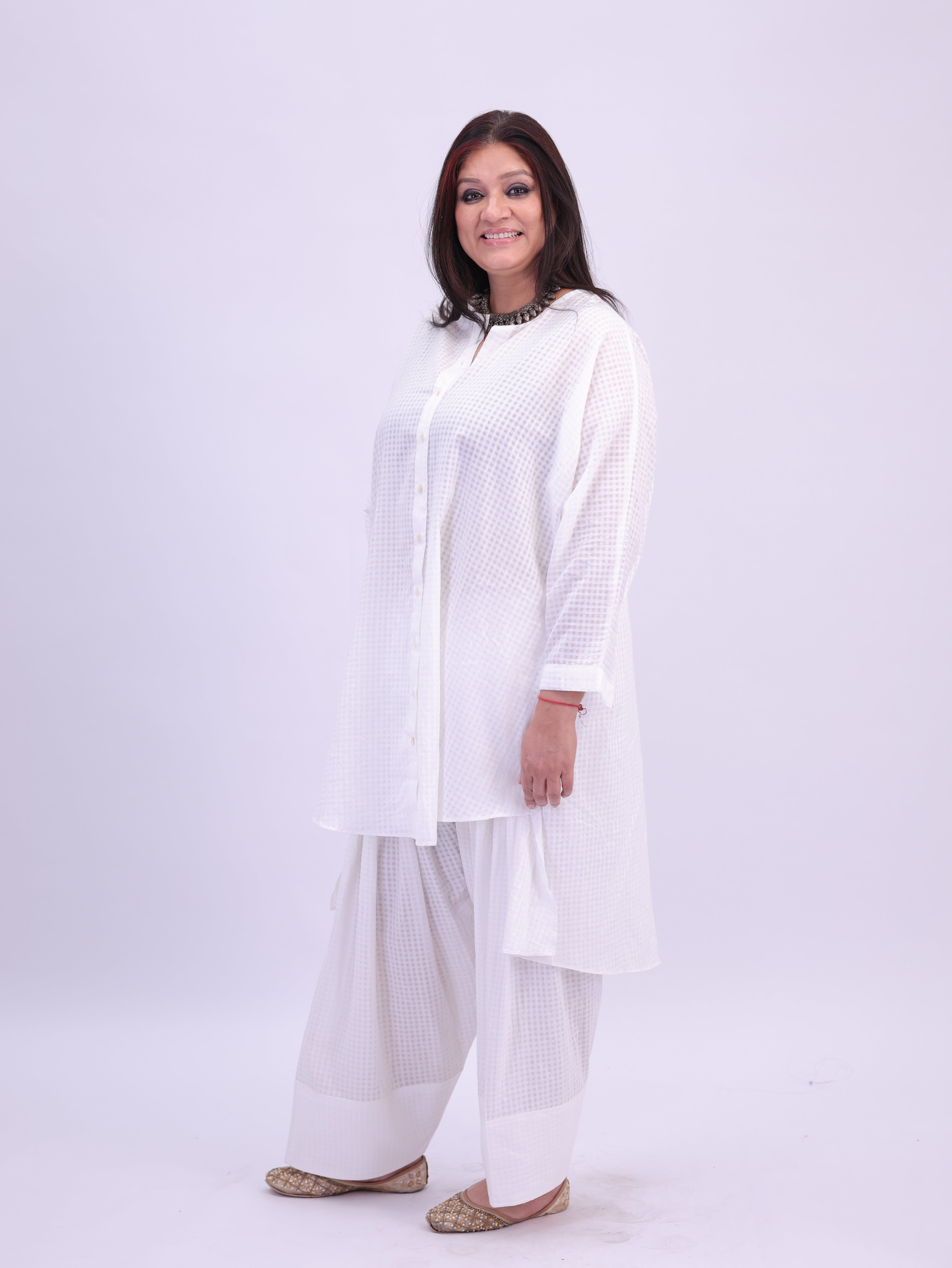 "Shwae" Hi-Low Choga Set